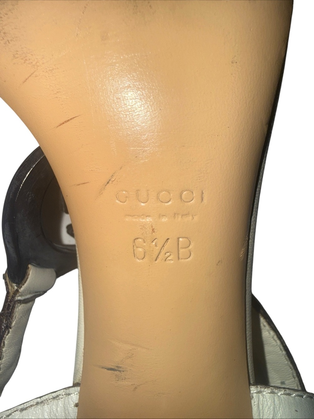 Gucci Heels Women's Size 6.5 White Stiletto T Strap Ankle Strap GG Interlocking - Picture 8 of 9